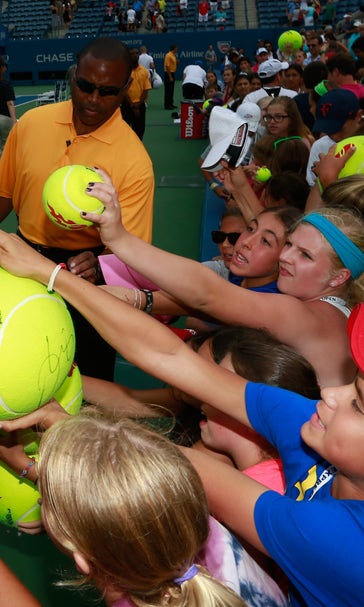 How did the world's tennis stars spend the holidays?